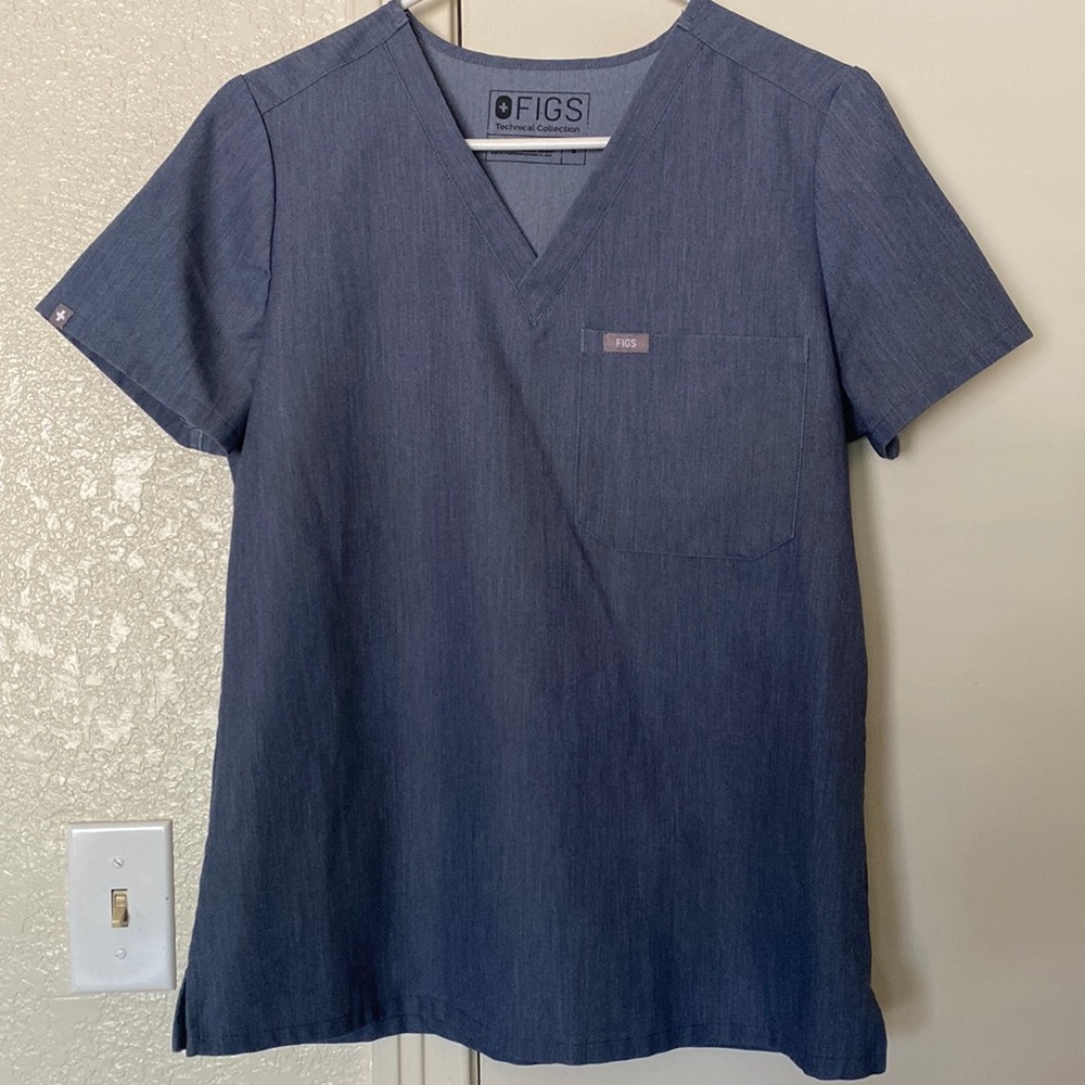 Small Catarina Heather Grey FIGS scrub top